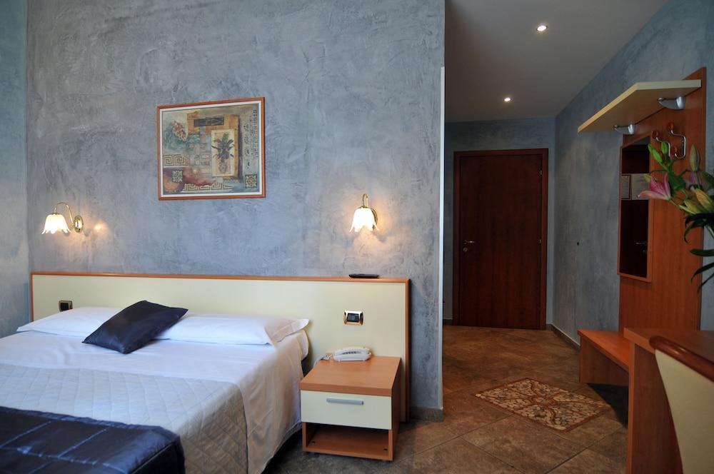 Hotel Angelica  Stazione Santa Maria Novella Firenze