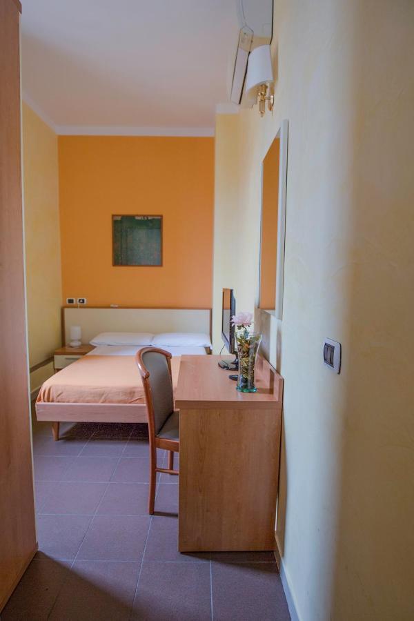Hotel Angelica  Stazione Santa Maria Novella Firenze