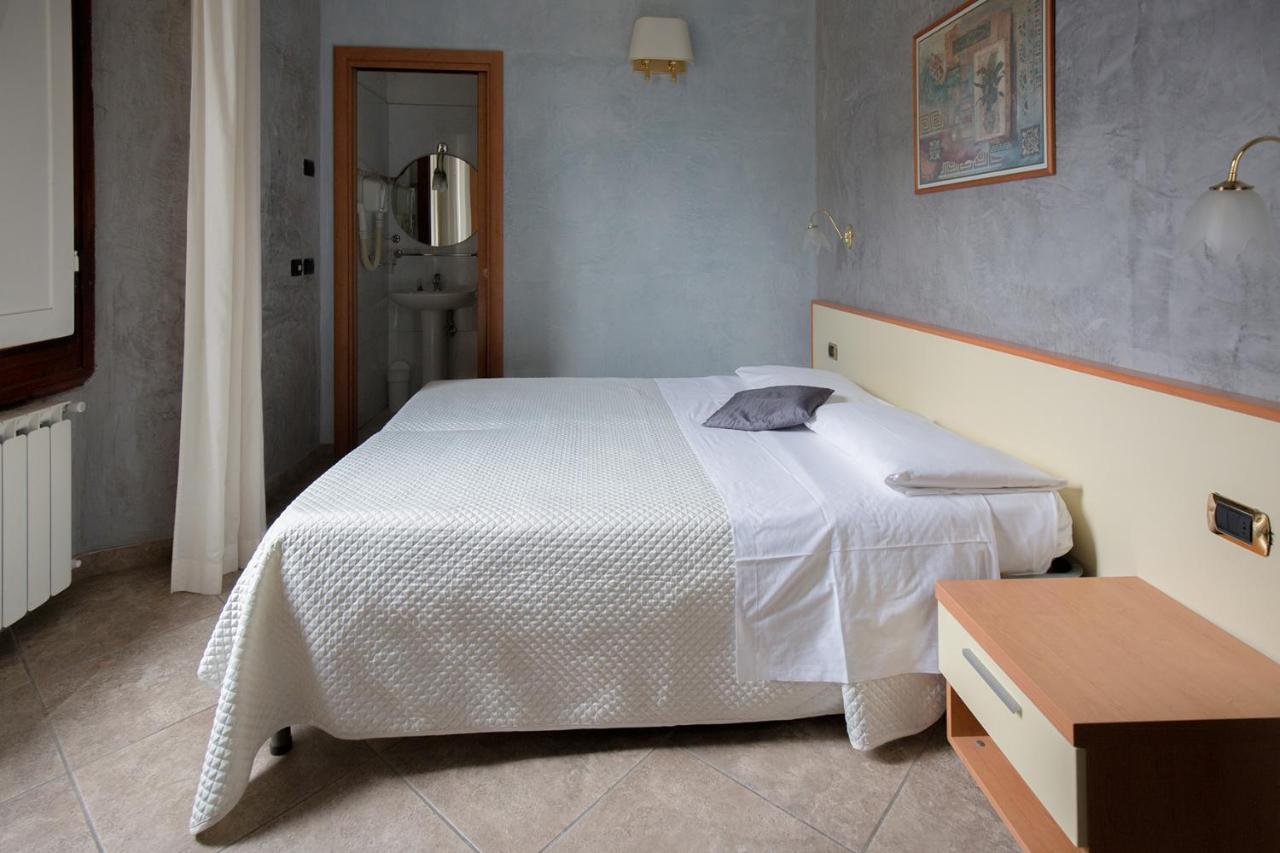 Hotel Angelica  Stazione Santa Maria Novella 2*