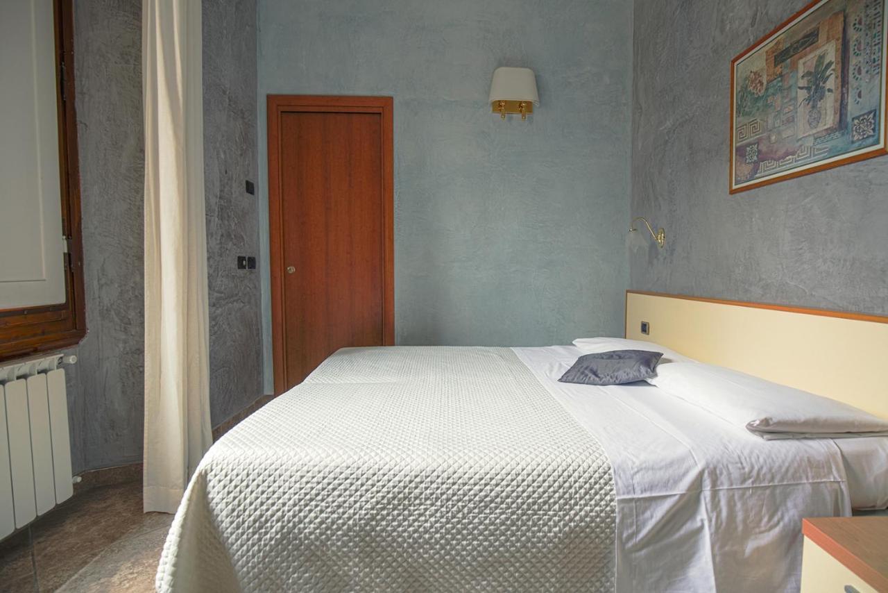 Angelica  Stazione Santa Maria Novella Hotel 2*